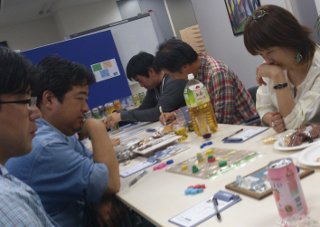 会の様子