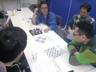 会の様子