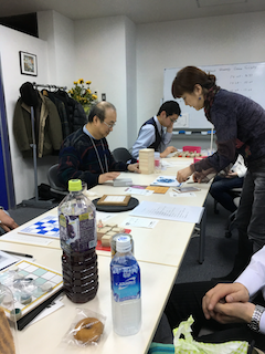 会の様子
