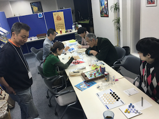 会の様子